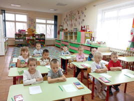 Фрагменты занятия в старшей группе Фрагменты занятия в старшей группе.