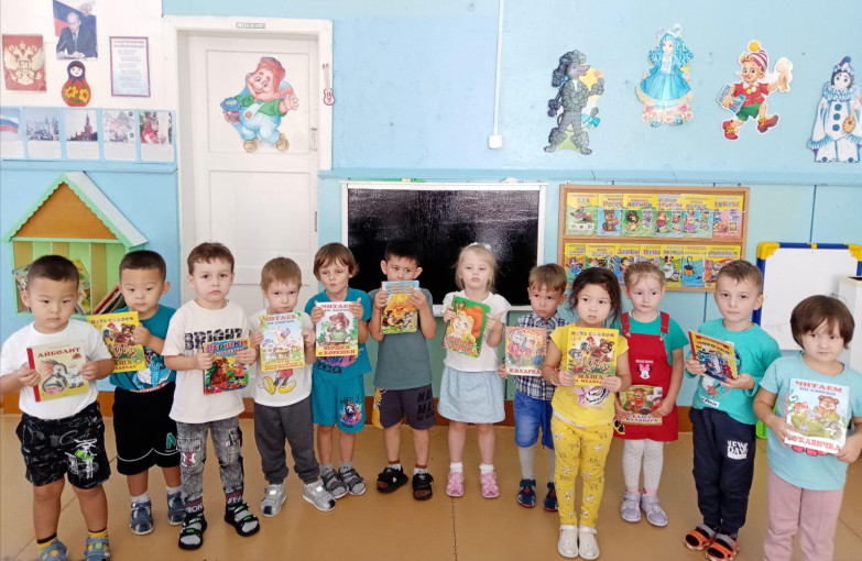 Чтение сказок в детском саду. Чтение сказок в детском саду.