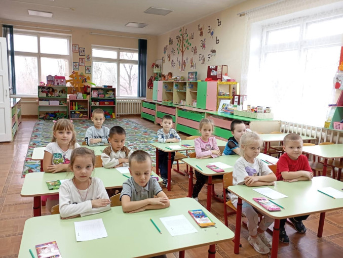 Фрагменты занятия в старшей группе Фрагменты занятия в старшей группе.
