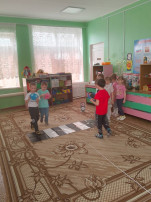 Мероприятие в старшей группе по ПДД Мероприятие в старшей группе по ПДД.