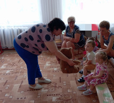 Развлечение для детей раннего и младшего возраста "Мишка в гости к нам пришёл". Развлечение для детей раннего и младшего возраста "Мишка в гости к нам пришёл".