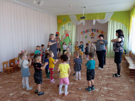 День смеха в детском саду День смеха в детском саду.